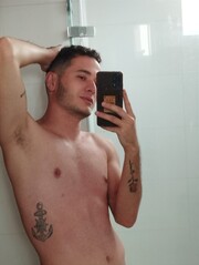 LUIS ANDRÉS RECIÉN LLEGADO A LA CIUDAD - FOTO 1