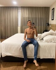 JOVEN FLACO LAMPIÑO 21 AÑO MUY COMPLACIENTE PARA EL SEXO - FOTO 7