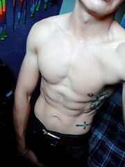 CHICO VERGON DISPUESTO A CUMPLIR TUS MÁS ENFERMAS FANTASÍAS - FOTO 4