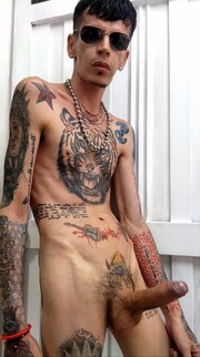 FLACO SERIO RESERVADO BLANCO ACTIVO TATUADO VENDO CONTENIDO CASERO Y VIDEO LLA - FOTO 9
