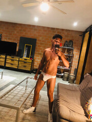 JOVEN LATINO,MUY DELGADO Y COMPLACIENTE.TWINK VERSATIL - FOTO 4