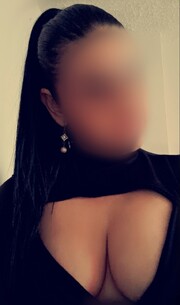 HOLA, MIS AMORES, SOY NINA UNA ESPECTACULAR PREPAGO PELINEGRA DE PIEL CLARA, BUS - FOTO 9