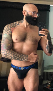MORBOSO ARRECHO MADURO TATUADO VELLUDO GYM BARBUDO SIEMPRE DISPONIBLE - FOTO 5