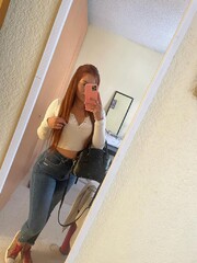 JOVEN Y LINDA CHICA DE 19 UNIVERSITARIA ESTARE POCOS DIAS - FOTO 8