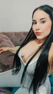 VOLUPTUOSA PELI NEGRA ARDIENTE TRIPLATO VEN CONECTAME - FOTO 1