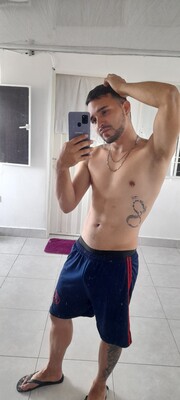 POLLO VERSATIL ARRECHO UBICADO EN BUCARAMANGA - FOTO 9