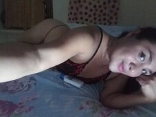 CACHONDA CALIENTE CON GANAS DE LECHE ..... PUEDO DARTE LECHE TAMBIEN - FOTO 1