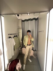 SCORT GAY DE 22 AÑOS, DISPUESTO A COMPLACERTE EN LO QUE PIDAS - FOTO 1