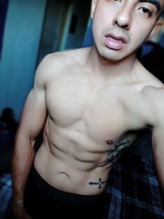 CHICO VERGON CON GANAS DE CUMPLIR TUS FANTASIAS - FOTO 3