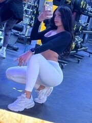 GIMNASTA SASHA MONTENEGRO 21 AÑOS TRATO DE NOVIOS REALES - FOTO 10