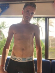 ADEZ MONO CALIENTURENTO CON GANAS DE DAR VERGA - FOTO 9