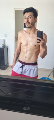 HOBRE COMPLACIENTE DOMINANTE Y SUMIZO EN ESPERA DE TI Y CUMPLIR TUS FANTASIAS - FOTO 9