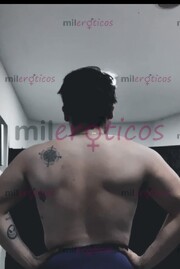 JOVEN HOMBRE CON SERVICIO PRÁCTICAMENTE GRATIS - FOTO 7