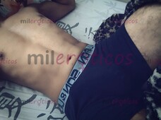 ¿BUSCAS PLACER? AQUÍ ESTÁ TU JOVEN DE VERGA GRUESA PARA AYUDARTE - FOTO 9