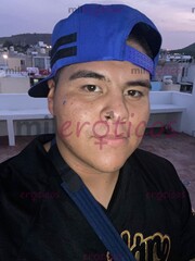 HOLA ME PRESENTO SOY UN CHICO DE 23 AÑOS DISPONIBLE PARA LO QUE CUALQUIER MUJER - FOTO 6