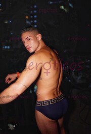 MACHO CALIENTE DISPUESTO A CUMPLIR TUS FANTASIAS - FOTO 4