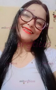 FLACA PELINEGRA ARDIENTE CON GANAS DE JUGAR Y CON GANAS DE COMPLACERTE EN TODO - FOTO 6