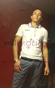 HOLA DOY MASAJE ERÓTICO MANDEN UN WHATSAPP CONTESTO RÁPIDO NOSE ARREPENTIRAN - FOTO 1