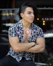 JOVEN GUAPO DOTADO VERGON DE BUEN CUERPO CALIENTE PARA LLENARTE DE LECHE - FOTO 5