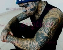 MACHO DOMINANTE MODIFICADO Y TATUADO DE PIES A CABEZA. - FOTO 4