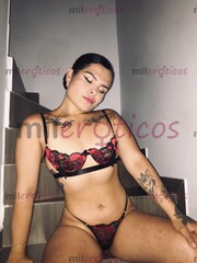 SEXY Y APRETADITA PELINEGRA UNIVERSITARIA LAS MEJORES MAMADAS. - FOTO 1