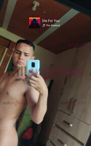 JUNTIN HERMOSO CHICO ARDIENTE DISPUESTO A COMPLACERTE - FOTO 5