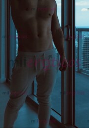 HOMBRE VARONIL , MASCULINO , DISCRETO , ATLÉTICO - FOTO 5