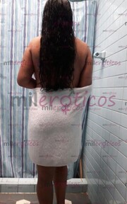 GUAPO, HOY DISFRUTA DE ESTA MADURA ,, APRETADITA Y TODO UN VOLCÁN DE PLACER - FOTO 9