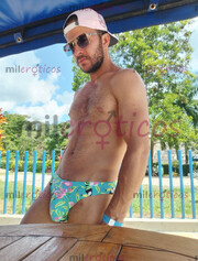 SOY UN CHICO COMPLACIENTE DISPUESTO A CUMPLIR TODAS TUS FANTASÍAS SEXUALES - FOTO 2