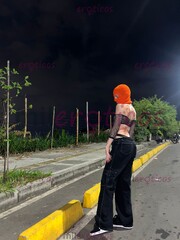 POLLITO PASIVO AGUANTADOR CON UN CULO RICO - FOTO 8