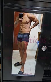 MORENO DE MUY BUEN CUERPO COMPLACIENTE SI TENGO UN MUY BUEN ASEO PERSONAL - FOTO 4