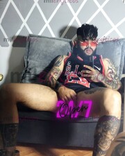 MAN SERIO TATUADO FANTASIOSO MORBOSO SUL CALIENTE DISPONIBLE - FOTO 7