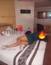YENY LUJURIOSA TRAVIEZA ASME TUYA Y SIENTE MI PUCHITA CALIENTE Y APRETADITA - FOTO 9
