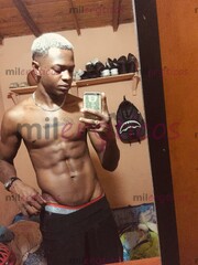 HOMBRE NEGRO ATRACTIVO Y JOVEN CON TODOS LOS FETICHES PARA TI - FOTO 5