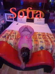 PECHOS GRANDES Y REDONDITOS CON GANAS DE SER SUCCIONADOS POR TU BOCA - FOTO 3