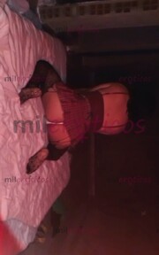 PUTICA PARA TRIO JOVEN DE 21 AÑITOS - FOTO 1