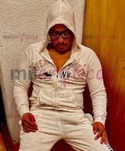 COMPLACIENTE EN TODOS LOS SENTIDOS 1.85 DE ALTURA 25CM DE HERRAMIENTA - FOTO 3