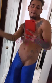 JEAMPIER MORENO VERGON DE PASO EN LA CIUDAD - FOTO 2