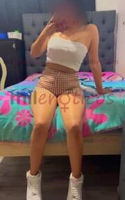 CHIQUITA LISTA PARA COGER Y SABOREAR TU RICA VERGA - FOTO 7