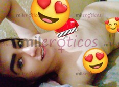 CHICA TRANS SUPER CACHONDA Y MUY FEMENINA - FOTO 8