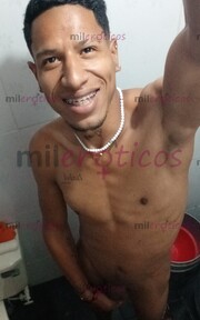 VERSÁTIL FLACO MORENO DISPUESTO A COMPLACER TODO TUS DESEOS SON TABÚ Y DESEOS - FOTO 10