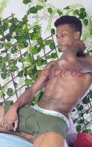 JOVEN NEGRO MEGA ARRECHO, LISTO PARA CUMPLIR TU FANTASÍA - FOTO 10