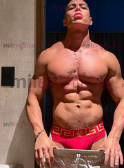 JOVEN MODELODE GYM VERSÁTIL COMPLACIENTE 100%PAISA - FOTO 7