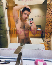 TWINK UNIVERSITARIO CACHONDO DISPONIBLE PARA TI - FOTO 1