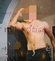 EL TIMIDO PERO COMPLACIENTE ME GUSTAN SOLO MUJERES - FOTO 4