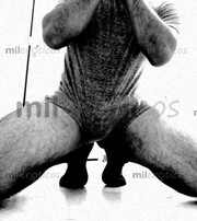 VARÓN MACHO COMPLACIENTE MAMADOR DE CULOS CON LUGAR DISCRETO Y CALLADO - FOTO 5