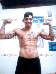 MAGIC MIKE ARDIENTE FLACO RECIEN LLEGADO A LA CIUDAD EXTREMADAMENTE COMPLACIENTE - FOTO 10