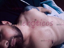 HOMBRE SÚPER CALIENTE ÚNICA Y EXCLUSIVAMENTE MUJERES - FOTO 3