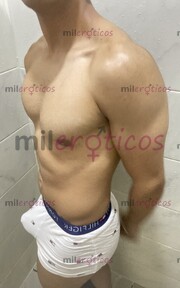 MORRO VAQUERITO MAMADOR DE VERGA Y CULO EN TU AUTO DOMICILIO - FOTO 9