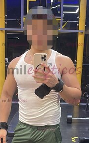 VISITA POR UNOS DÍAS,JOVEN MASAJISTA FITNESS , ¡RELÁJATE CON UN MASAJE! - FOTO 6